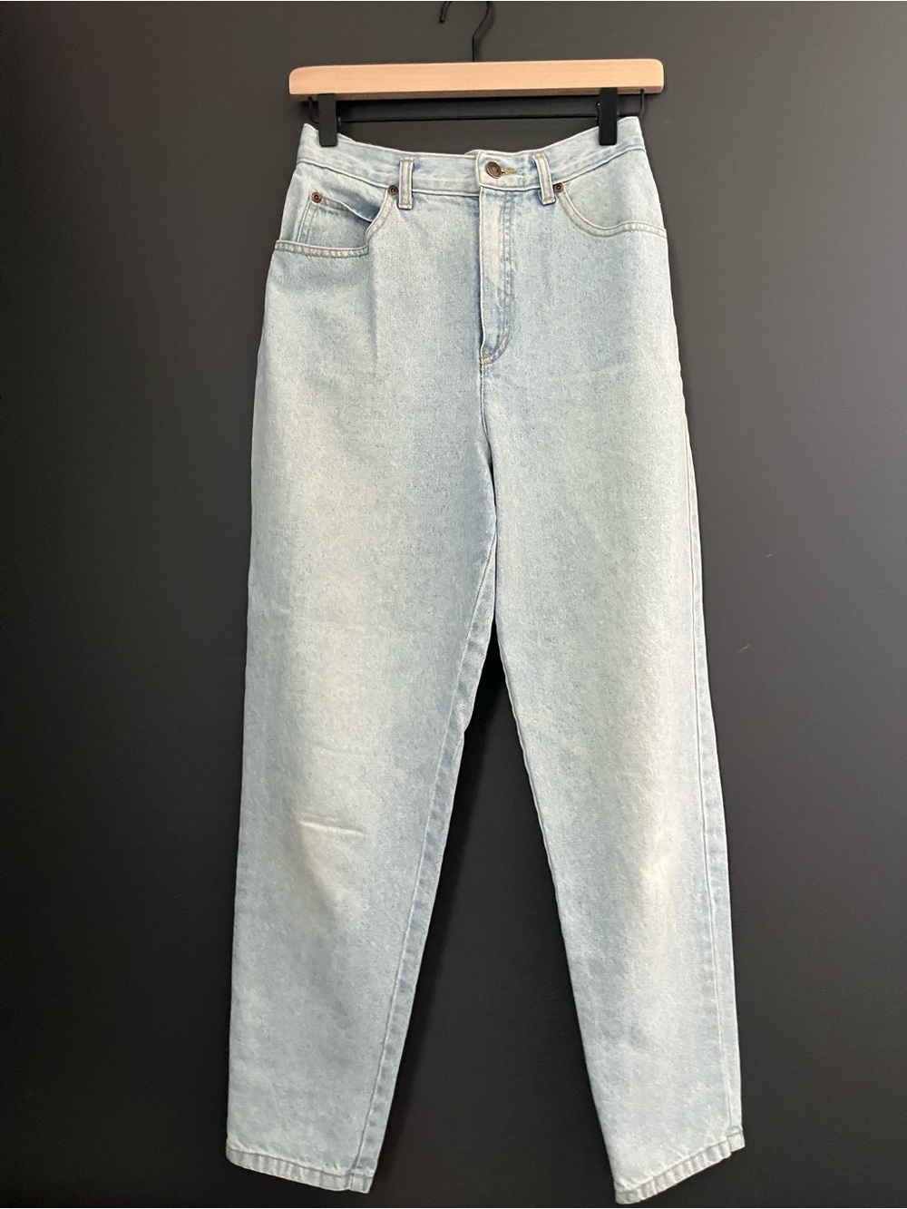 Liz Wear Vintage 90s Mom Jeans Light Wash High-Rise Women's Jeans